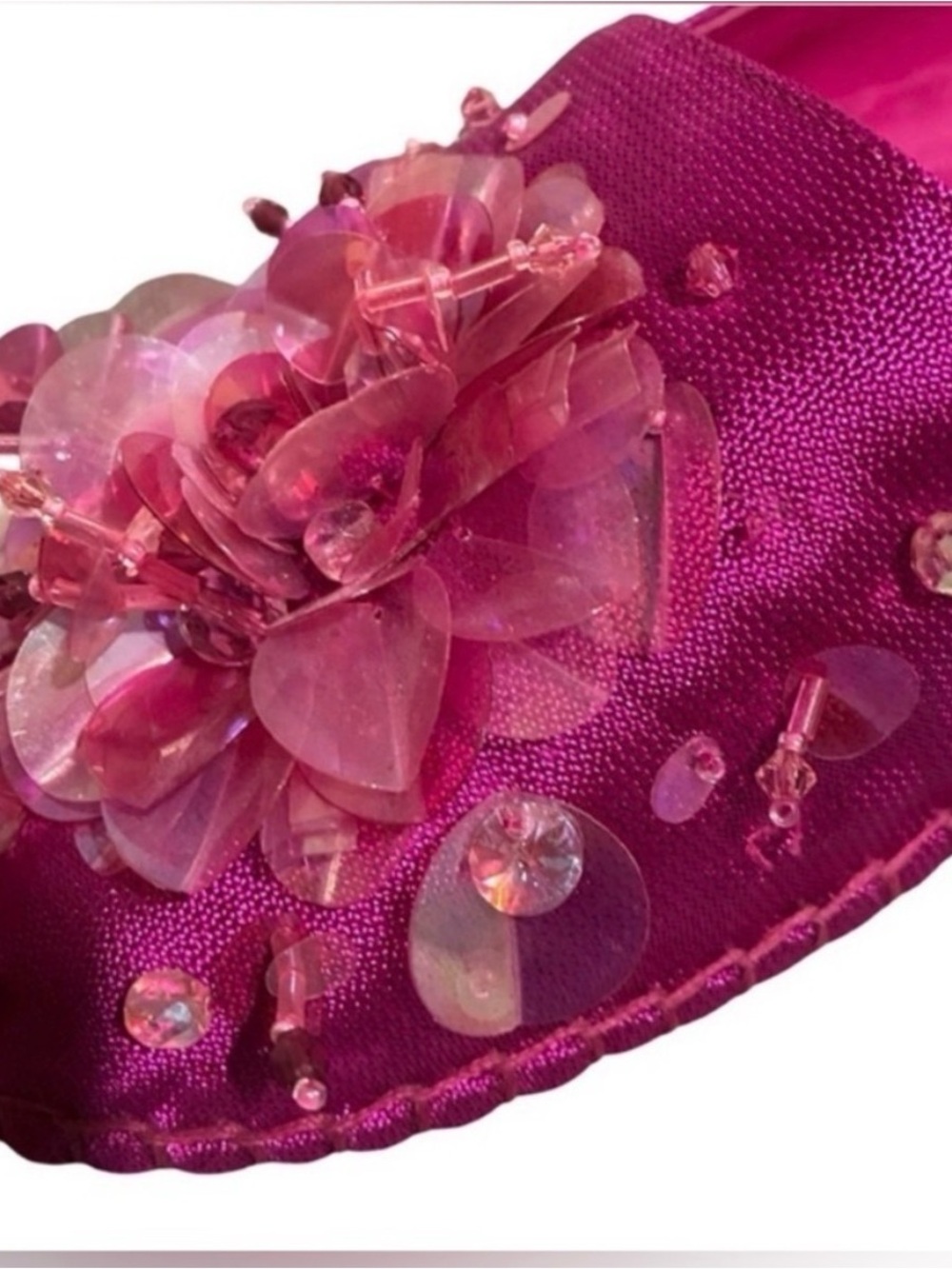 Dior Fushia Embellished Espadrille Flats Pink
Authentic size 8.5 - Picture 4 of 13